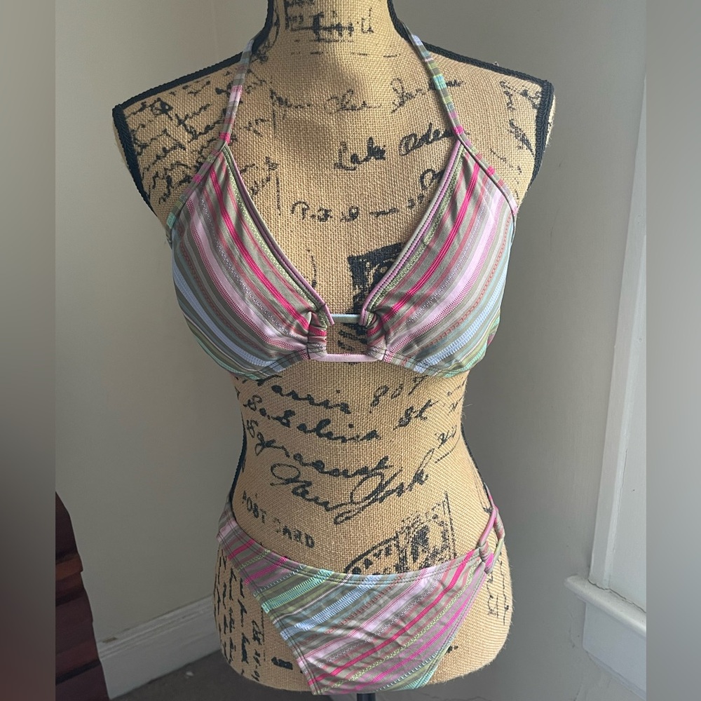 NWOT Reaction by Kenneth Cole Striped String Bikini